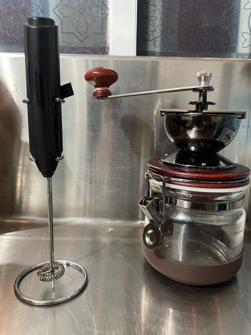 Coffee Grinder and Frother (Category: Coffee & Tea Tableware) located in Bacolod City. Submitted by idavecino (Listing ID 1373710641, Image 1). Description: As a bundle Frother (P175 if bought separately) - bought brand new last year for 245 - barely used because i’d still buy my lattes from coffee shops (bike commuting with hot coffee in your backpack is not relaxing) Manual grinder (P900 if bought separately) - bought as second hand in Carousel