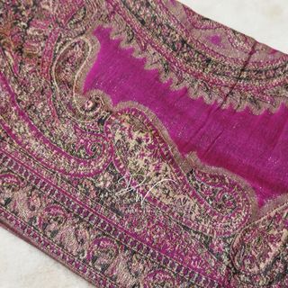 (Category: ) located in . Submitted by preloved_item_ (Listing ID 1373580615, Image 1). Description: .
