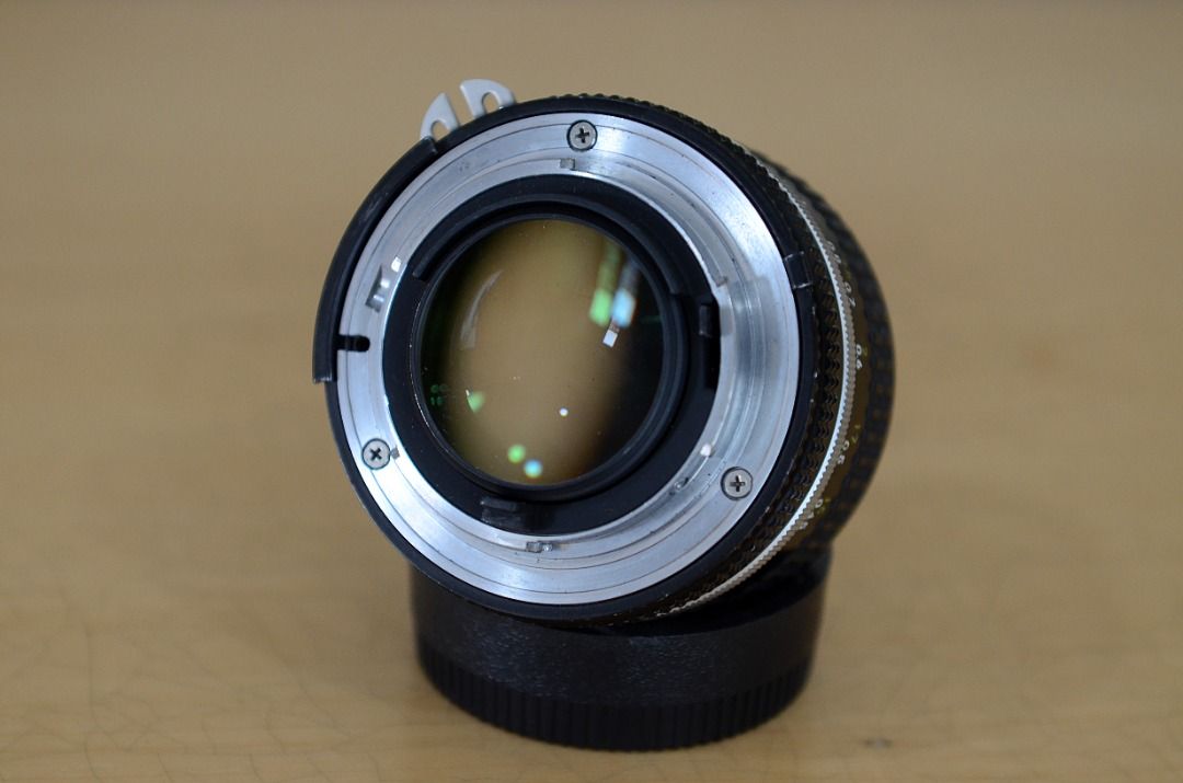 Nikon Nikkor 35mm f/2 AI-S Manual Focus Prime Lens Nikon F Mount