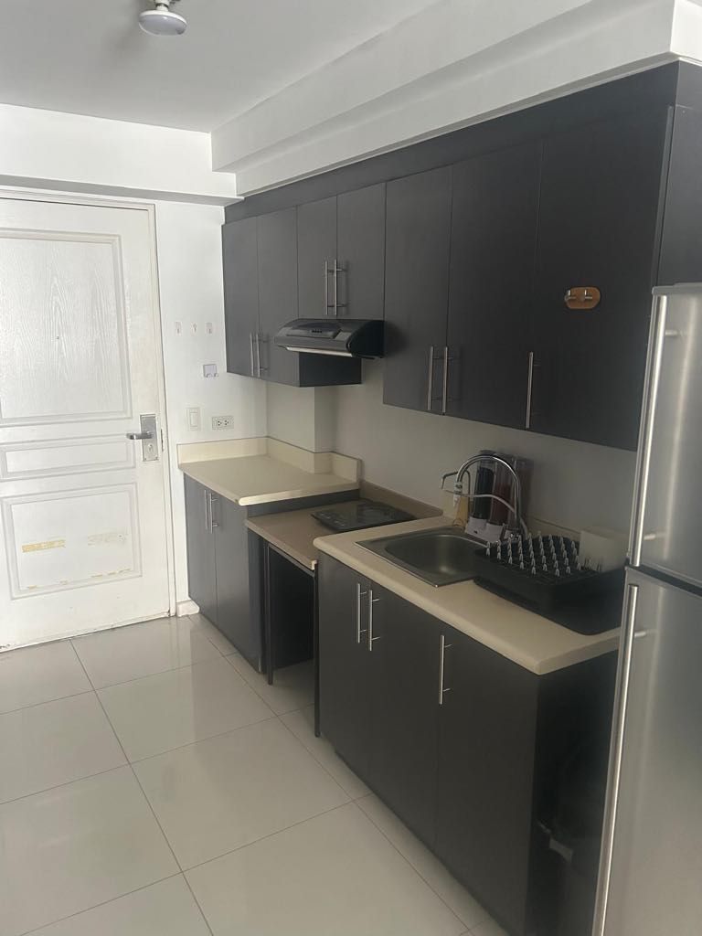 For Sale: Senta (Category: Apartments & Condos) located in Manila. Submitted by renz_yao (Listing ID 1373740740, Image 3). Description: For Sale: Senta Makati 34sqm- Studio unit 32nd floor Fully Furnished No parking View of Greenbelt and Pool 8.5m gross 0917 881 3530 Renz Yao RE/MAX Capital PRC REB 0033544 .