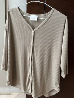 由 cch81480 (刊登 ID 1373671612，圖片 1) 提交，位於 的 (類別：)，說明：。