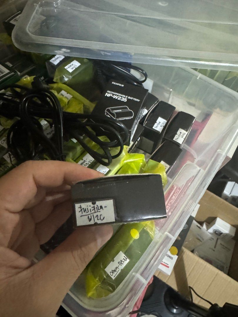 Fujifilm NP-W126 Battery (Category: Camera Bags & Carriers) located in Makati City. Submitted by jc.cuerdo (Listing ID 1373702138, Image 2). Description: Pick up or COD deliver via rider or gcash payment upon pick up.
