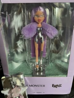 (Category: ) located in . Submitted by vivishopbop (Listing ID 1373674123, Image 1). Description: .