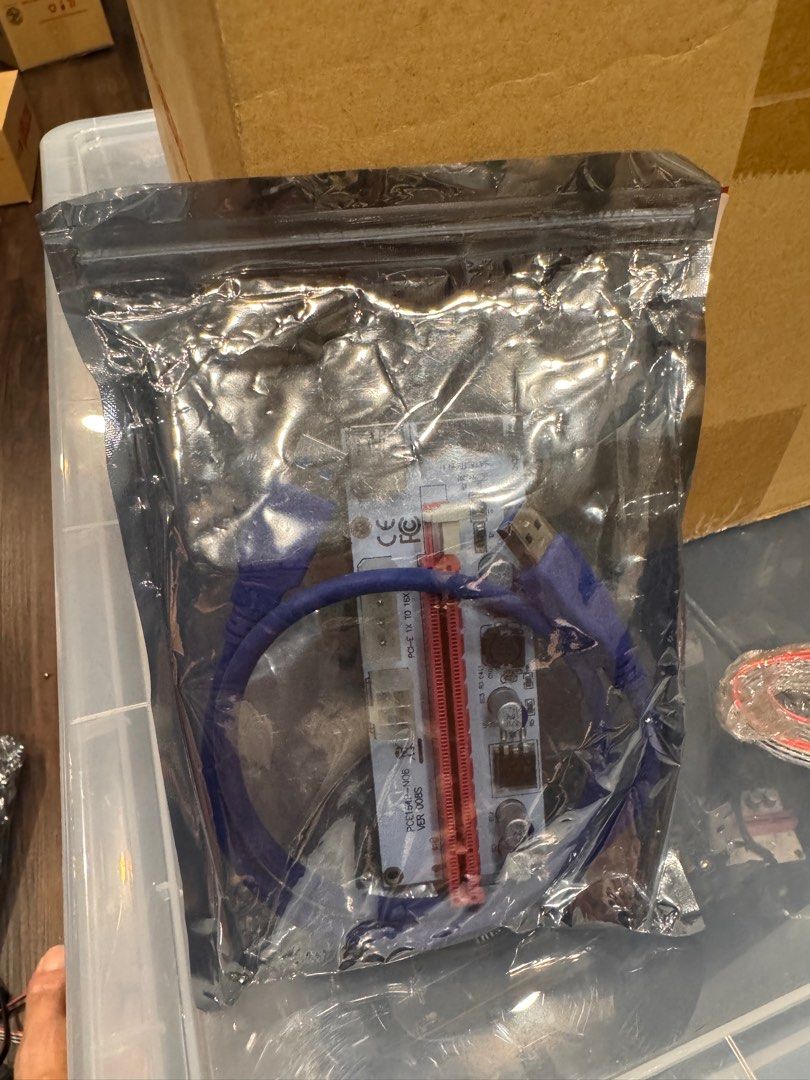 GPU Riser (Category: Computer Parts) located in Singapore. Submitted by bgproperty (Listing ID 1373757956, Image 3). Description: Brand new GPU risers. 7 new pieces available, 5 used pieces $3 for new, $1.5 for used.