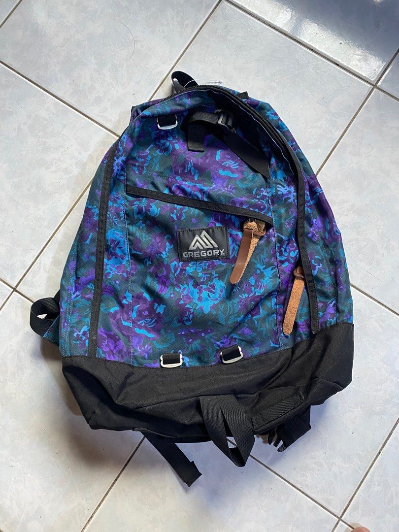 Gregory Backpack (Category: Backpacks) located in Bago City. Submitted by johnpaul_gidlayan (Listing ID 1373675712, Image 1). Description: Gregory Backpack Excellent condition Issue check on pic not noticeable 1600freeship.
