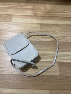 (Category: ) located in . Submitted by wenqi_low (Listing ID 1373757227, Image 1). Description: .