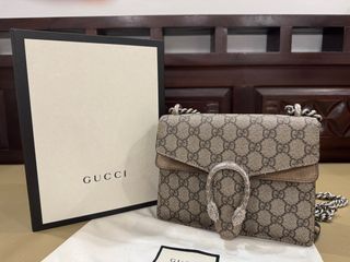 (Category: ) located in . Submitted by glam_squad (Listing ID 1373658559, Image 1). Description: .