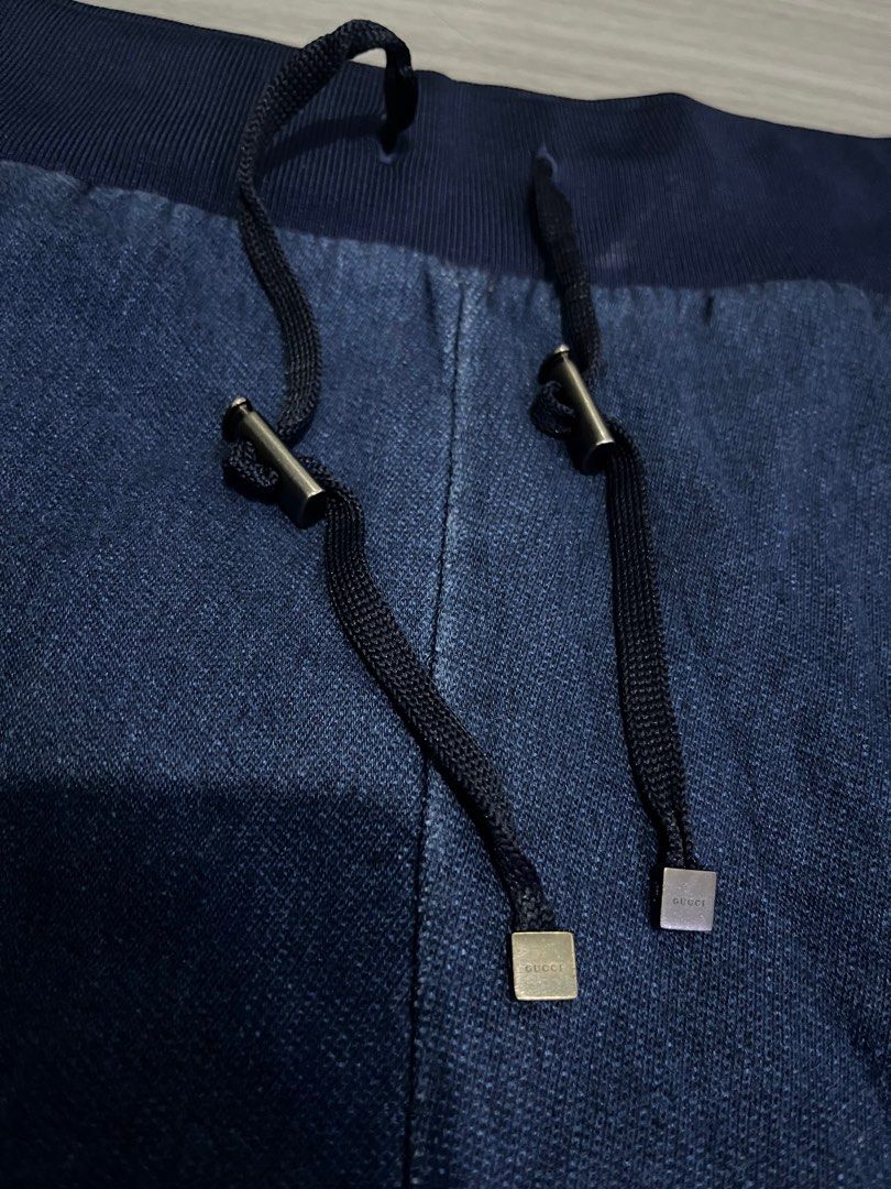 Gucci jogger (Category: Other Bottoms) located in Manila. Submitted by kenriegab (Listing ID 1373713709, Image 3). Description: Size: M Dimes: L 38.5 Waist: 28 to 30 Excellent conditon No issues Need wash + sf.