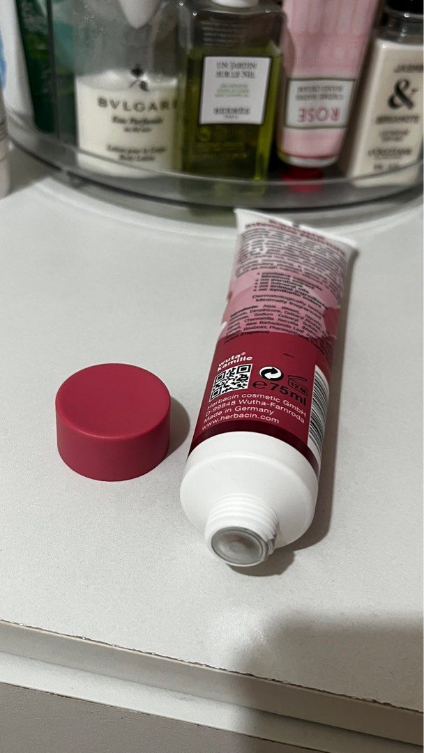 Herbacin Kamille Intensive Moisture Cream (Category: Body Care) located in San Fernando. Submitted by wardrobe_sync (Listing ID 1373644910, Image 2). Description: Still Sealed.