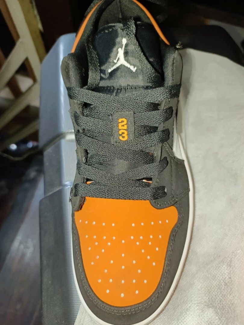 j1 low size 39 euro (Category: Sneakers) located in Manila. Submitted by 29chi (Listing ID 1373681310, Image 1). Description: ptp admin selling j1 low shattered backboard size euro 39 24.5 cm rfs malaki sa pamangkin ko galing sa japan,sell nlng walang gagamit thank u admin pm for inquiries.