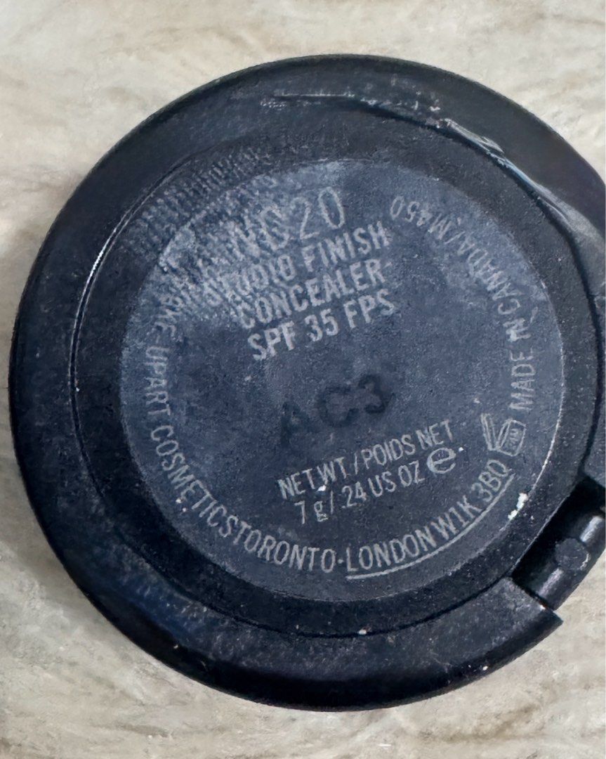 MAC Studio Finish Concealer nc20 (Category: Makeup) located in Taguig. Submitted by ellasee (Listing ID 1373763344, Image 3). Description: REASON FOR S€LLING- - work from home A lightweight creamy opaque concealer for all skin. Provides a smooth & long-wearing invisible coverage. Covers dark circles blemishes moles tattoos. .