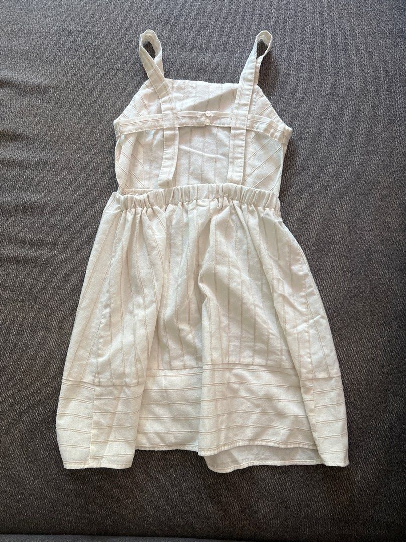 Mango White Dress with Brown Stripes, Size 134cm (Category: Babies & Kids Fashion) located in Singapore. Submitted by mexi7 (Listing ID 1373631120, Image 3). Description: .