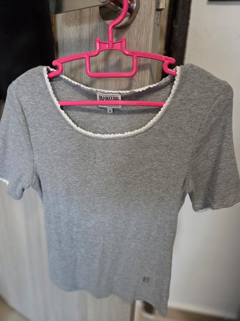 Marithe (Category: Other Tops) located in Singapore. Submitted by moon84 (Listing ID 1373608866, Image 3). Description: Brand New too tight for me selling off pick up at 530527 Free Postage.