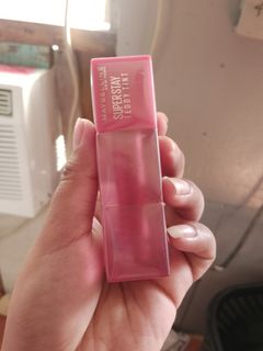 (Category: ) located in . Submitted by shieluxdeclutter (Listing ID 1373722401, Image 1). Description: .