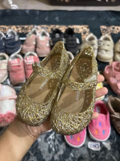 (Category: ) located in . Submitted by comfy.addict (Listing ID 1373759409, Image 1). Description: .