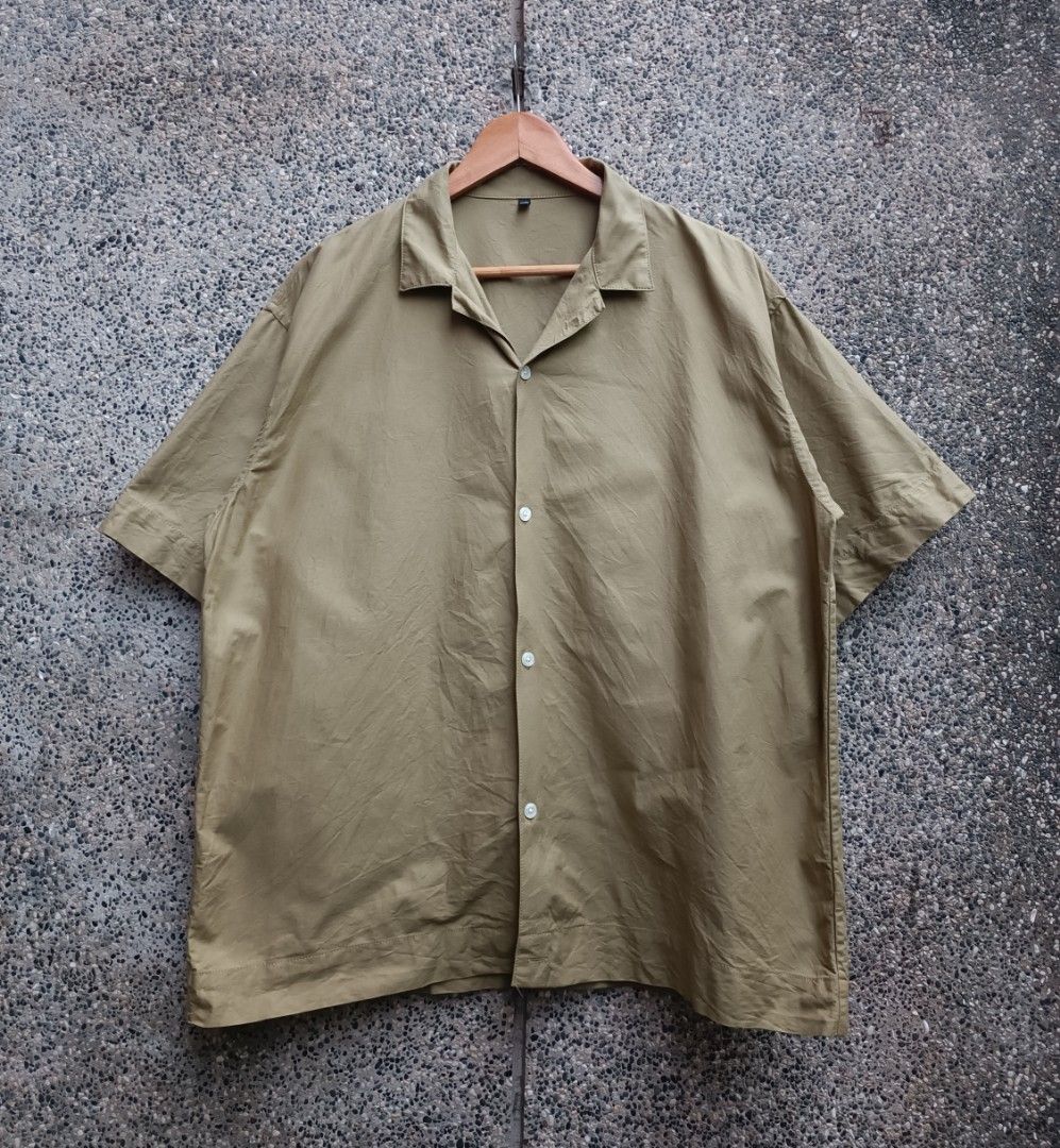 MUJI BOXY OPEN COLLAR POLO (Category: Activewear) located in Davao. Submitted by st333tcartel (Listing ID 1373699249, Image 1). Description: L-XL Length 29 Width 24.5.