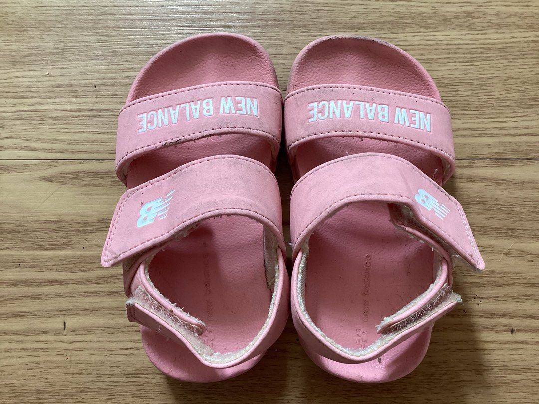 New Balance Toddler Slip Ons (Category: Babies & Kids Fashion) located in Batangas. Submitted by sheribm (Listing ID 1373598719, Image 1). Description: Still on very good condition with just minor signs of usage. Size 15cm.