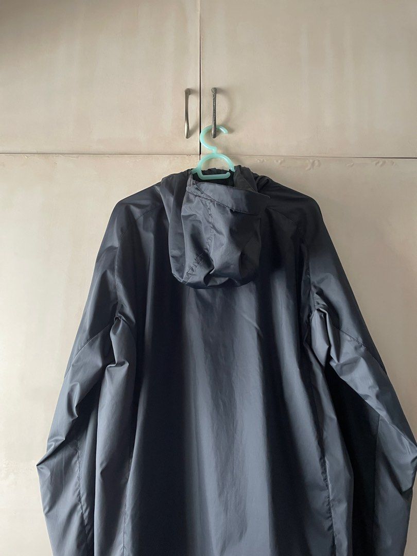 Nike Jacket - Black (Category: Coats, Jackets and Outerwear) located in Manila. Submitted by cloudsfloat (Listing ID 1373695128, Image 3). Description: Nike Football Jacket - Medium - Water repellant - With packable hood - Authentic, purchased in-store - Very good condition, barely used.