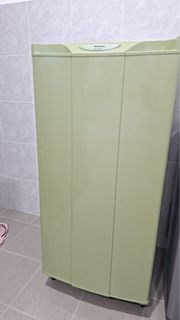 (Category: ) located in . Submitted by archi_thriftstore (Listing ID 1373634631, Image 1). Description: .