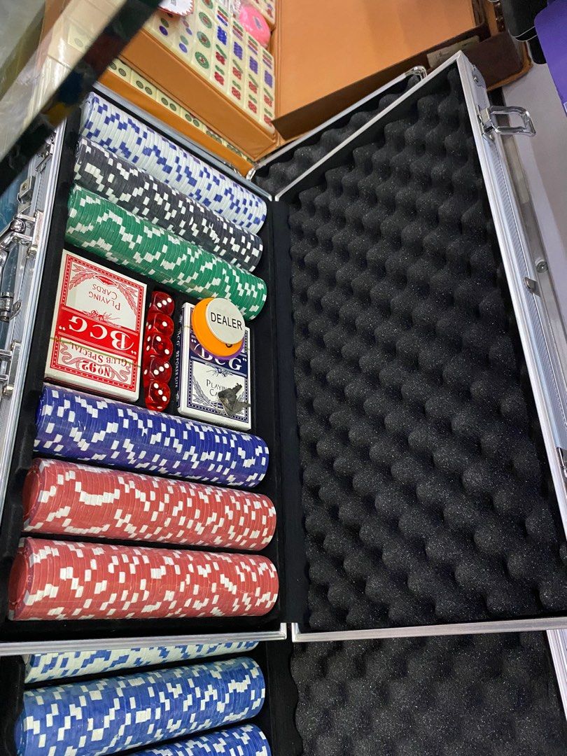 poker set 300 chips (Category: Board Games & Puzzles) located in Las Pinas. Submitted by andreadomingo2518 (Listing ID 1373593309, Image 2). Description: .