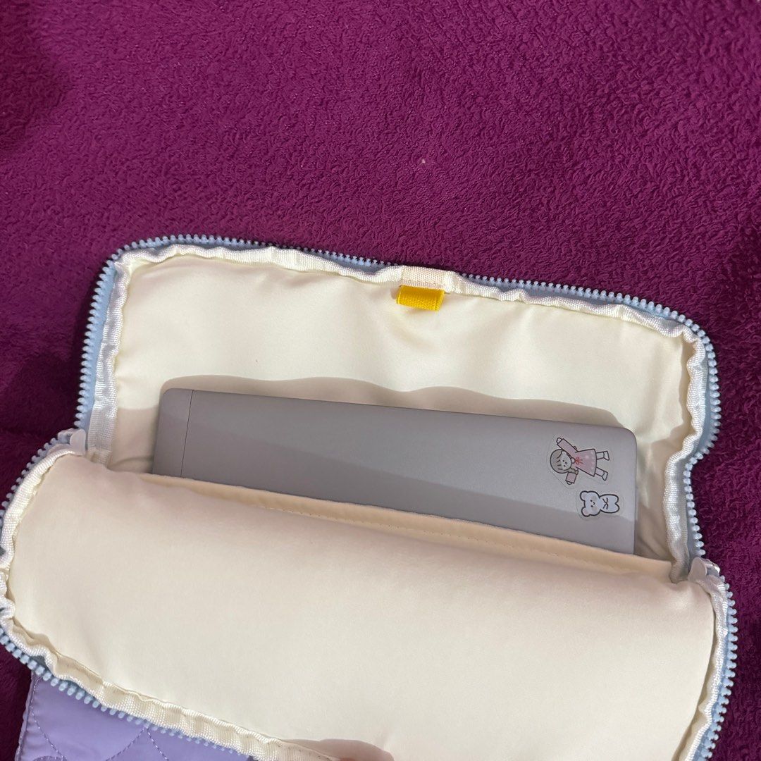 Puff Laptop Sleeve (Category: Laptop Bags & Sleeves) located in Manila. Submitted by y.stuff (Listing ID 1373737299, Image 3). Description: fits 15” laptop bought for ₱350.00 on 🍊 app - has foam inside for protection! rfs: received a wrong size. ordered 13-14inches but got this 15 inches instead.