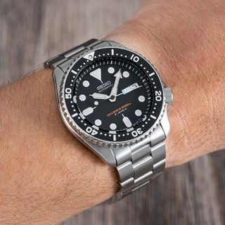 (Category: ) located in . Submitted by wristline (Listing ID 1373615503, Image 1). Description: .