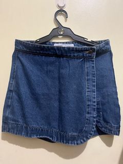 (Category: ) located in . Submitted by nothrifted (Listing ID 1373585922, Image 1). Description: .