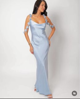 (Category: ) located in . Submitted by barbara.wardrobe (Listing ID 1373600954, Image 1). Description: .