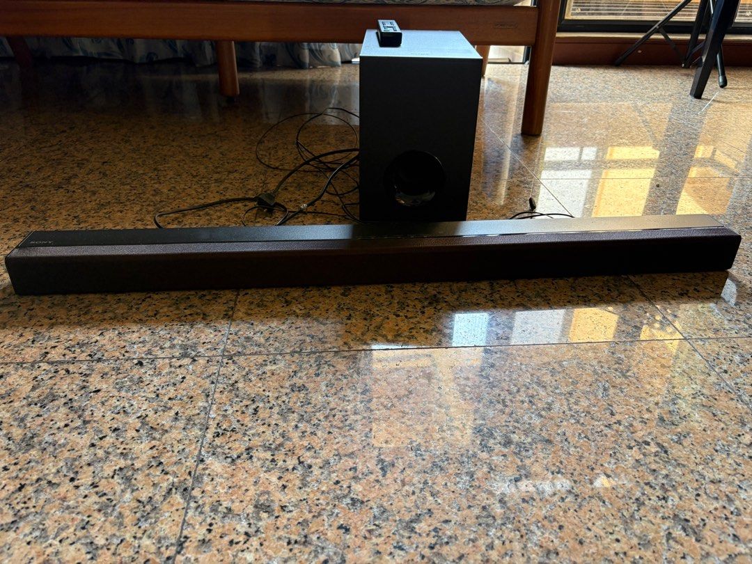 Sony beam and sub boofer (Category: Soundbars, Speakers & Amplifiers) located in Singapore. Submitted by divyagupta19 (Listing ID 1373646318, Image 1). Description: Sony beam and sub boofer set.