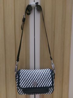 (Kategori: ) berada di . Dikirim oleh raaffastore (ID iklan 1373609724, Gambar 1). Deskripsi: .