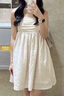 (Category: ) located in . Submitted by cheeseekimbap (Listing ID 1373598939, Image 1). Description: .