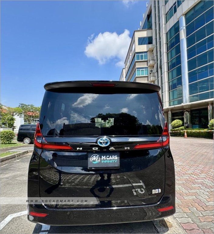 Toyota Noah Hybrid Toyota Noah Hybrid 1.8A X Auto62885347059329111