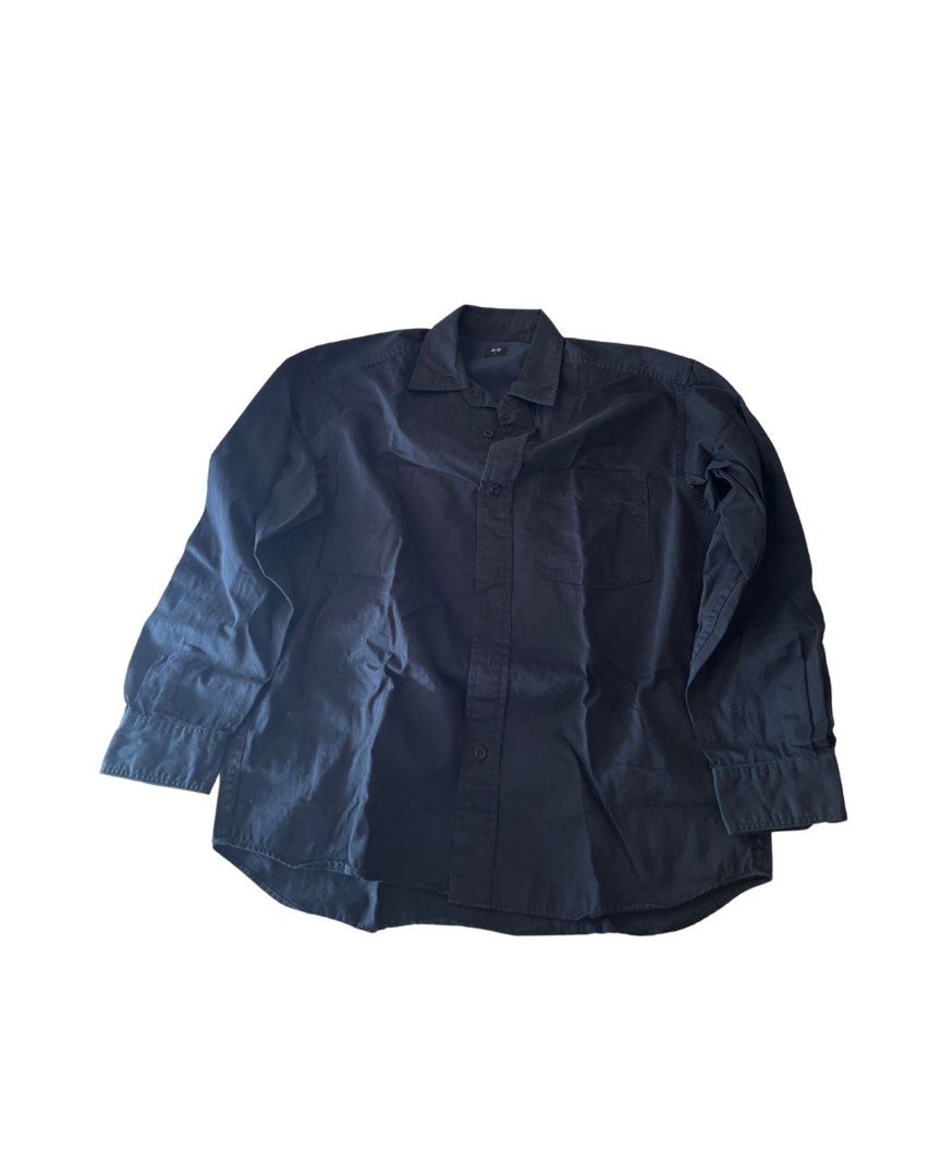 Uniqlo Navy Blue Shirt Jacket (Category: Tshirts & Polo Shirts ) located in Taguig. Submitted by martini__ (Listing ID 1373613365, Image 1). Description: Used once Loc: Taguig.