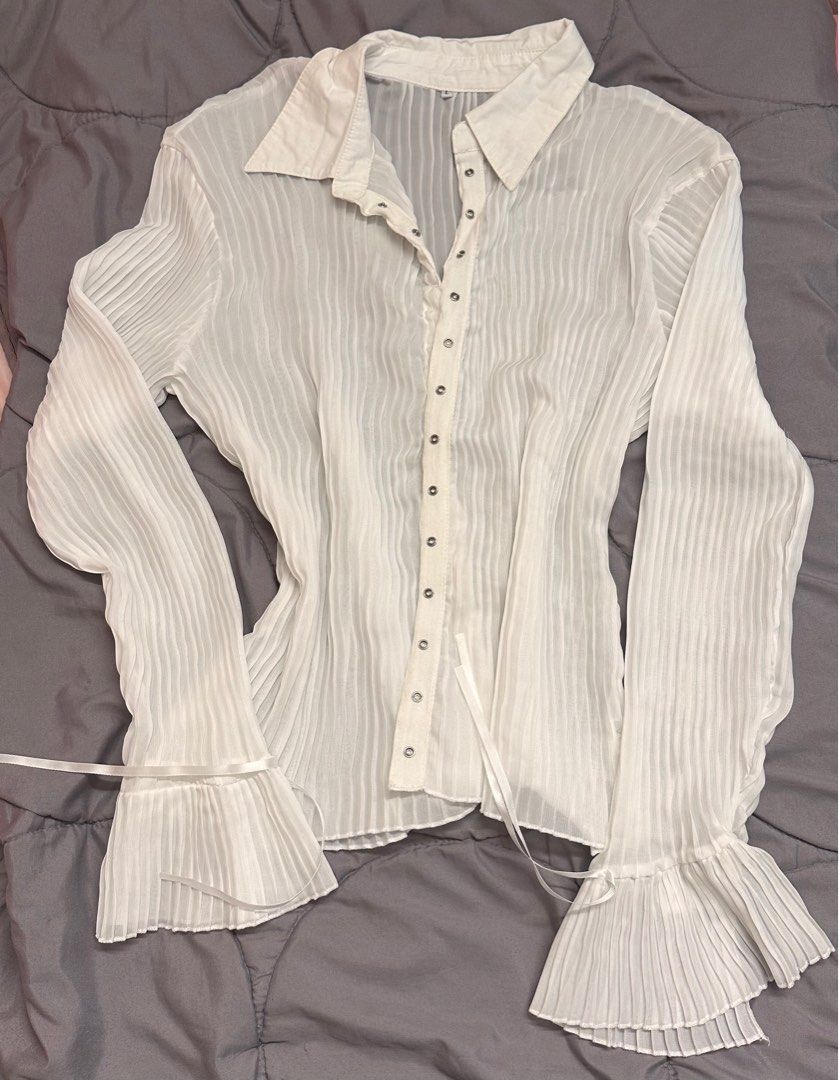 Vintage inspired sheer white pleated blouse (Category: Blouses) located in Singapore. Submitted by lachier02 (Listing ID 1373651194, Image 1). Description: Sized L, brand new, never worn.