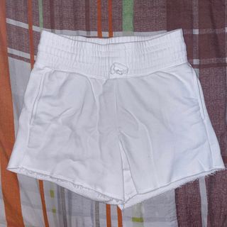 (Category: ) located in . Submitted by prelovedbycb (Listing ID 1373632413, Image 1). Description: .