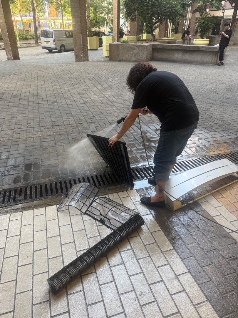 Clean the air conditioner62863124155394112