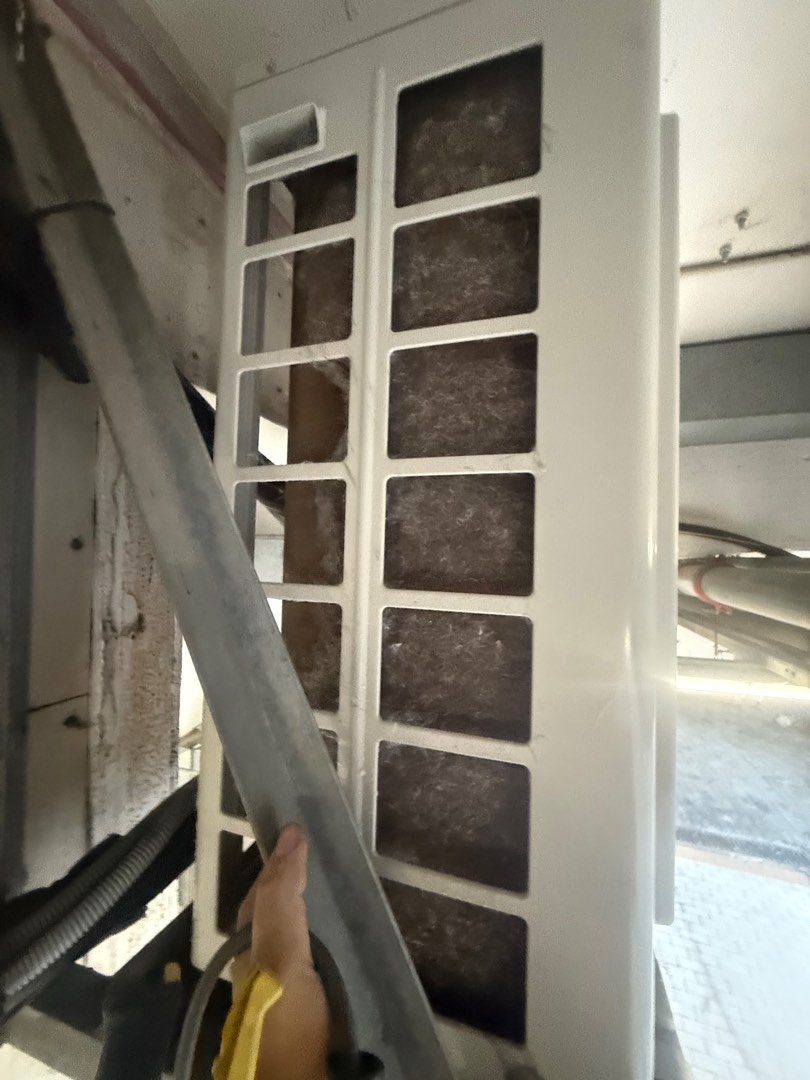 Clean the air conditioner62863124155394113