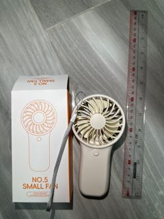 （分類：）位於 。 由 fobiholic 提交（商品編號 1373895117，圖片 1）。簡介： 。