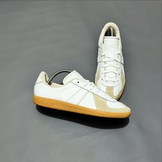 (Kategori: ) berada di . Dikirim oleh setilsneaker2023 (ID iklan 1373928779, Gambar 1). Deskripsi: .