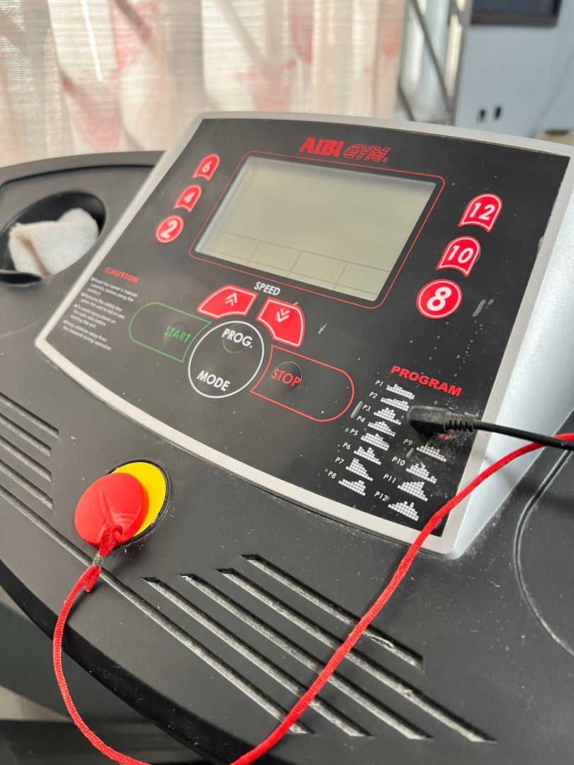 AIBI Threadmill (Category: Cardio & Fitness Machines) located in Singapore. Submitted by jedjedd (Listing ID 1373861787, Image 5). Description: Bought it and dint use much of it as I don’t have the time. It’s as good as new. Speed: Adjustable from 1-12 km/h. Incline: 3 levels of manual incline. Display: 5” LCD blue backlight display showing speed, time, distance, calories, and pulse. Programs: 3 user programs, 3 target countdown modes, 3 body fat