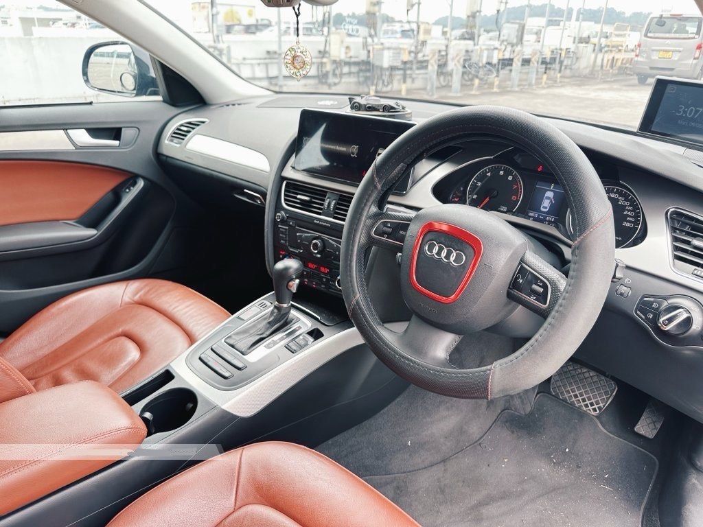 Audi A4 1.8T FSI MU CVT  Auto62872682079745112