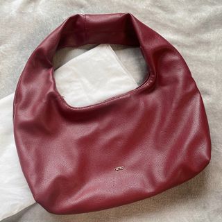 (Category: ) located in . Submitted by lovendletter (Listing ID 1373831204, Image 1). Description: .