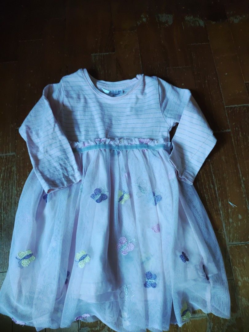 Baby Girl Dress, Party Dress, Flower Girl, Birthday Dress Tulle (Category: Babies & Kids Fashion) located in Singapore. Submitted by faithlovehopee (Listing ID 1373793552, Image 1). Description: Baby Girl Dress -size 80 -good for flower girl wedding, birthday parties, chinese new year CNY dress -1 to 2 years old.