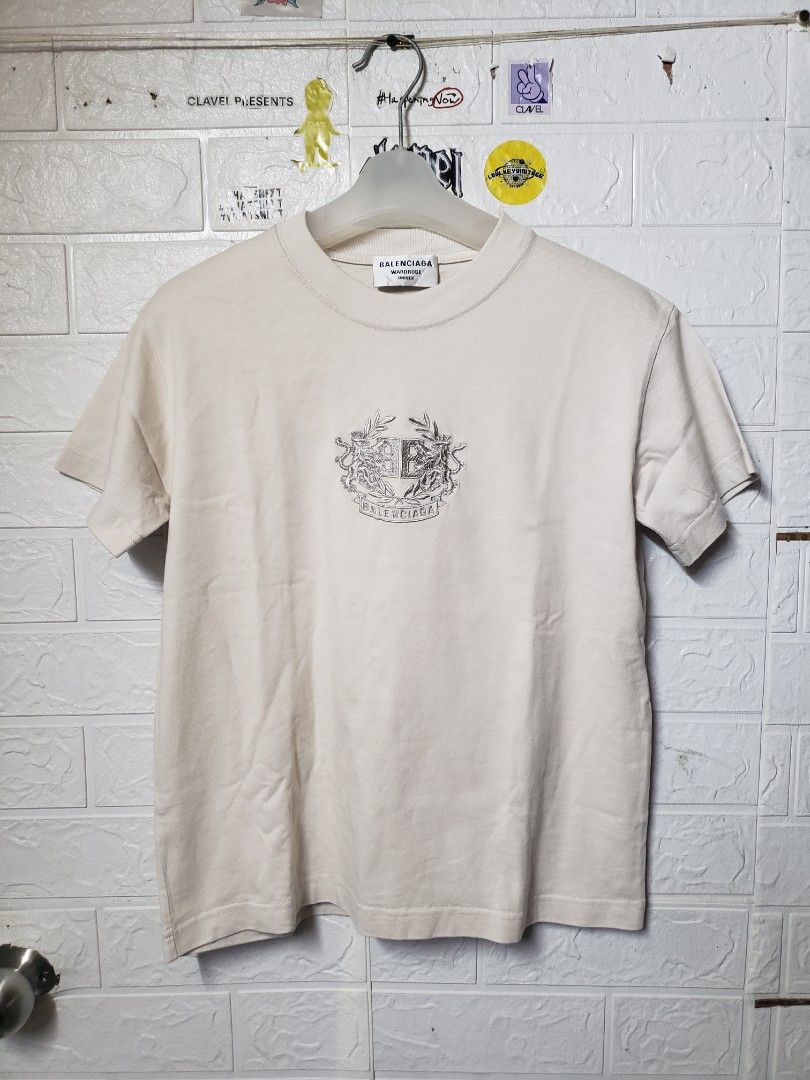 BALENCIAGA SHIRT WOMENS (Category: Shirts) located in Quezon City. Submitted by alternativefinds (Listing ID 1373895459, Image 3). Description: BALENCIAGA SEMI CROPTOP WOMENS SHIRT 19WIDTH 22.5 LENGTH EXCELLENT LOC COMMONWEALTH Q.C DM FOR MORE DETAILS.