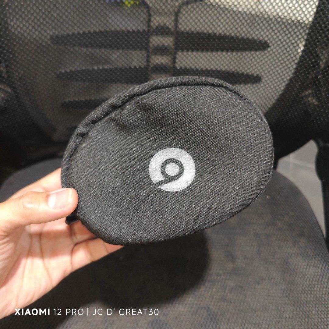 Beats solo 3 Bag Only ( no headphone) (Category: Headphones & Headsets) located in Quezon City. Submitted by donkeykong30 (Listing ID 1373930153, Image 1). Description: BAG ONLY from qc.