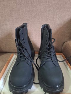 (Category: ) located in . Submitted by k.lineph (Listing ID 1373806372, Image 1). Description: .