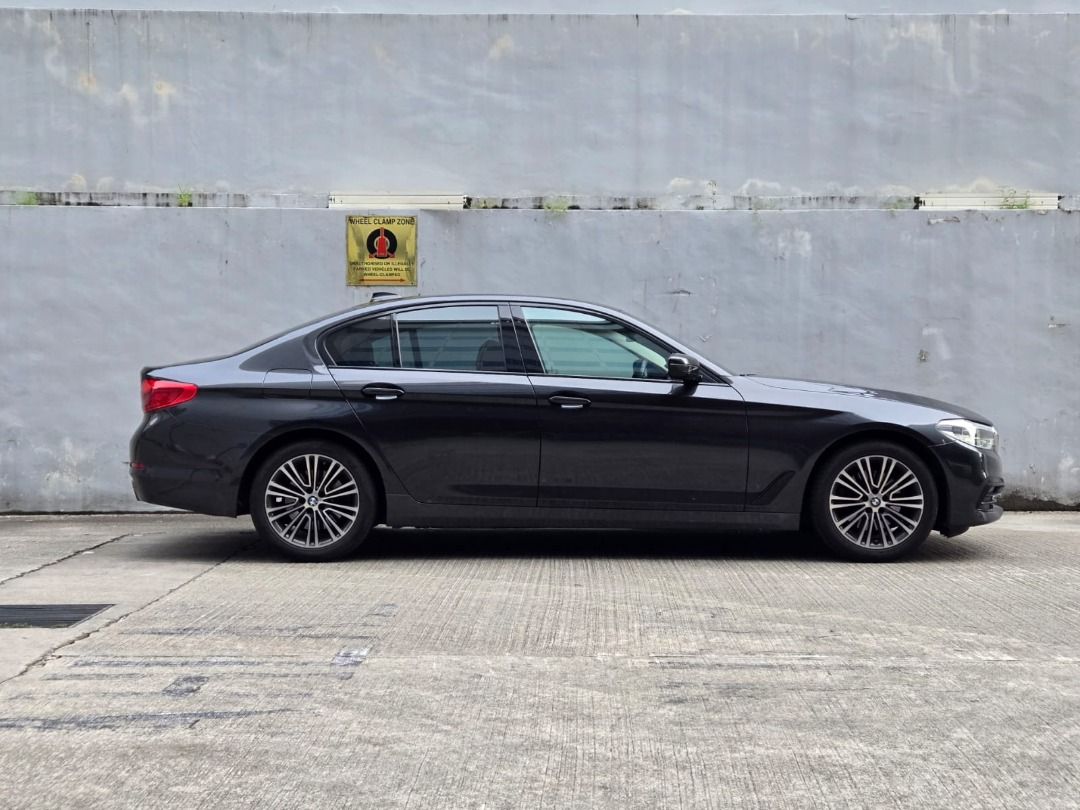 BMW 5 Series Sedan 520i (A)62885346860673113