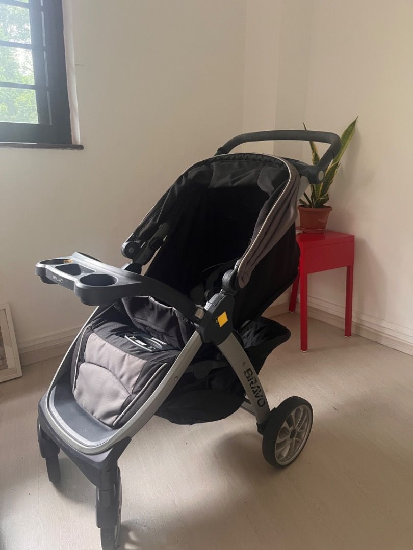 Bravo mini stroller + car seat and base (Category: Strollers) located in Singapore. Submitted by marcobarco (Listing ID 1373846470, Image 3). Description: Used just few times with my oldest baby. In storage for the last year. Stroller is suitable from 6 months up to 22.7kg, approximately 4 years of age • Car seat is suitable for children with a weight from 0 up to13.5kg • Accepts KeyFit 30 car seats with click-in attachment • Car seat clicks easi