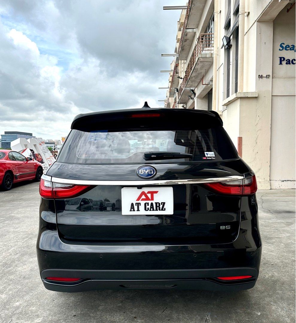 BYD e6 Electric [71.7 kWh] (A)62885346683523112