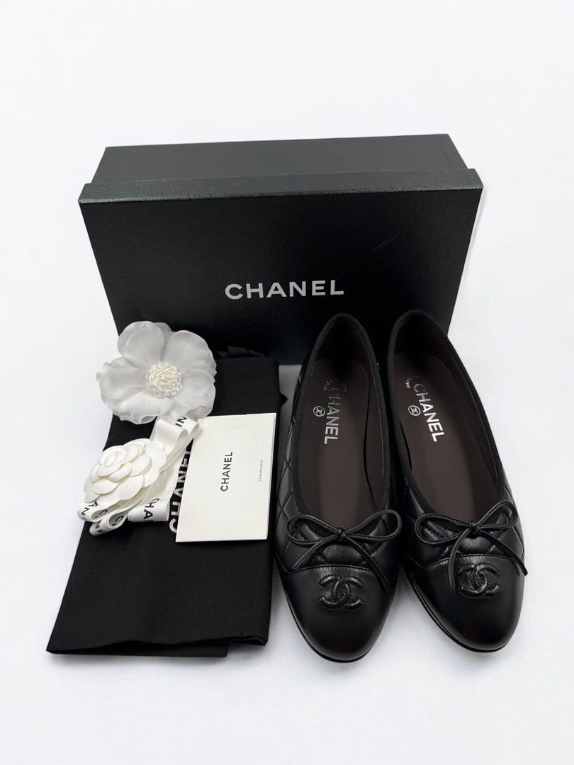 ⚜️Chanel Quilted - Ballet flats (Category: Sneakers & Footwear) located in Makati City. Submitted by 90sangel (Listing ID 1373844865, Image 1). Description: •Item: Chanel Ballet flats - Mary Janes 🖤🥿 •Size: •Condition: Excellent! no hidden issues. *Team Mary Janes! 🙌🏻🥳 (we source other size) Sold out worldwide! ✨ rare and hard to find Full black leather - Mary Janes. .